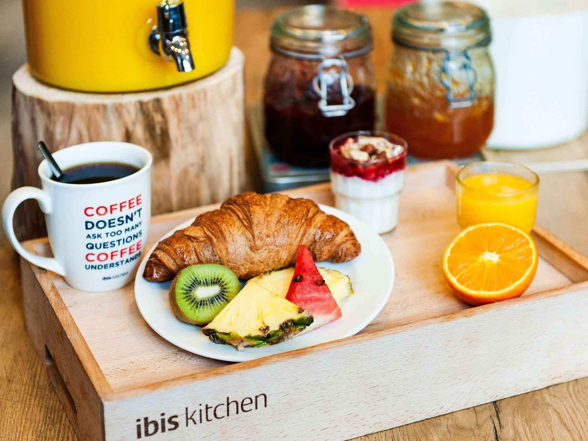Ibis Lyon Est Chaponnay Ξενοδοχείο Εξωτερικό φωτογραφία