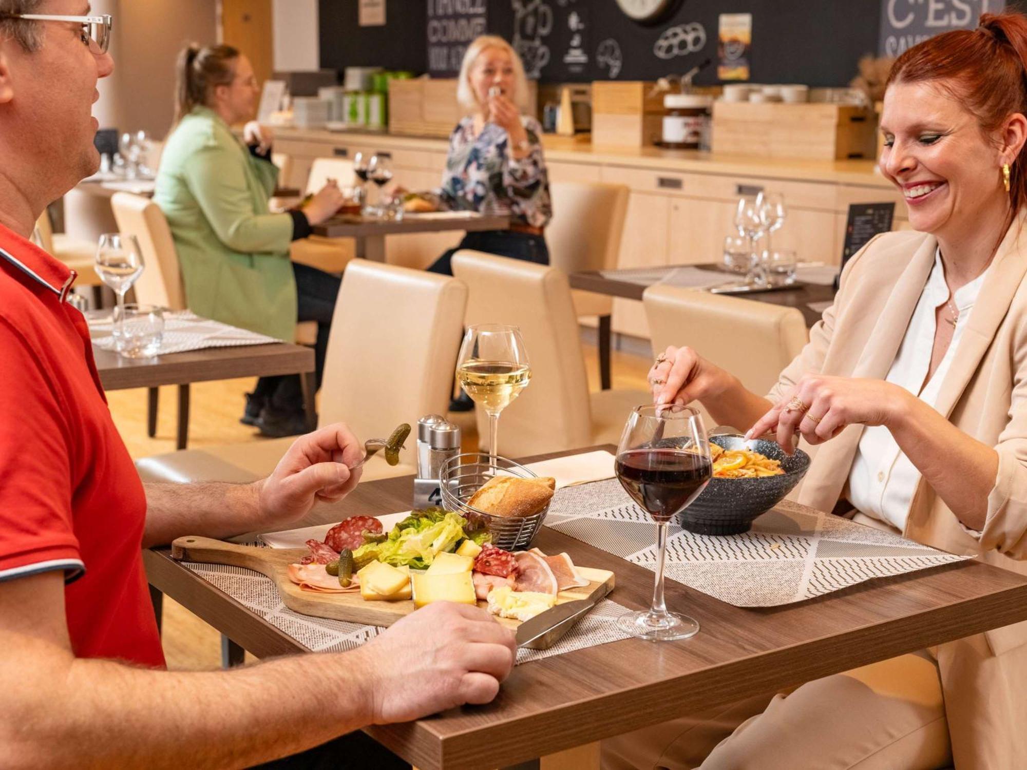 Ibis Lyon Est Chaponnay Ξενοδοχείο Εξωτερικό φωτογραφία